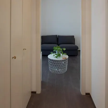 Apartment Art & Design On The Corner - Via Savona